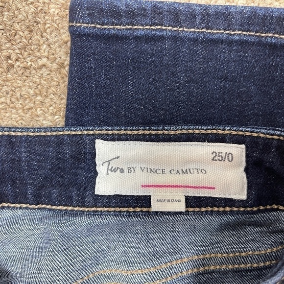 Two by Vince Camuto: Women's Dark Wash Skinny Denim Jean, Size 25 - Picture 6 of 9